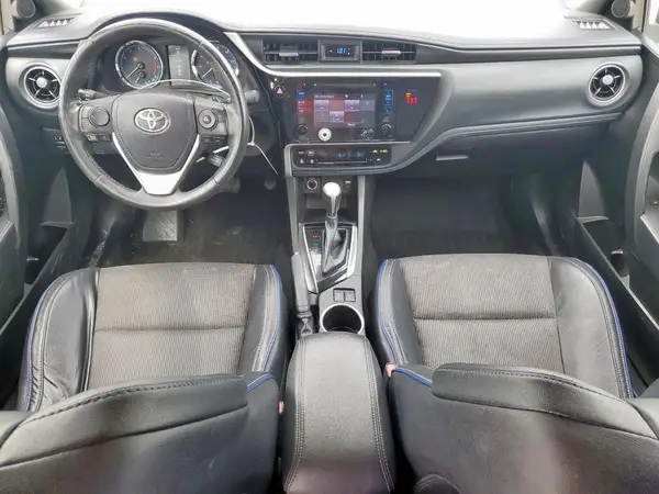 5YFBURHE2JP797117 2018 TOYOTA COROLLA - Image 8
