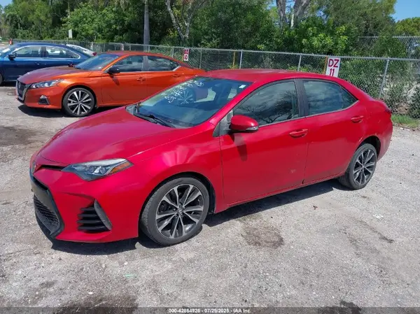 5YFBURHE2JP802655 2018 TOYOTA COROLLA - Image 2