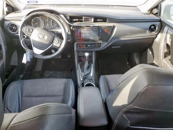 5YFBURHE2JP804311 2018 TOYOTA COROLLA - Image 8