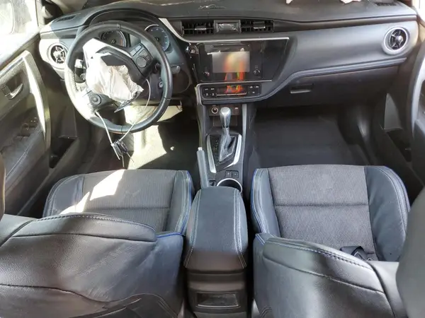 5YFBURHE2JP804521 2018 TOYOTA COROLLA - Image 8