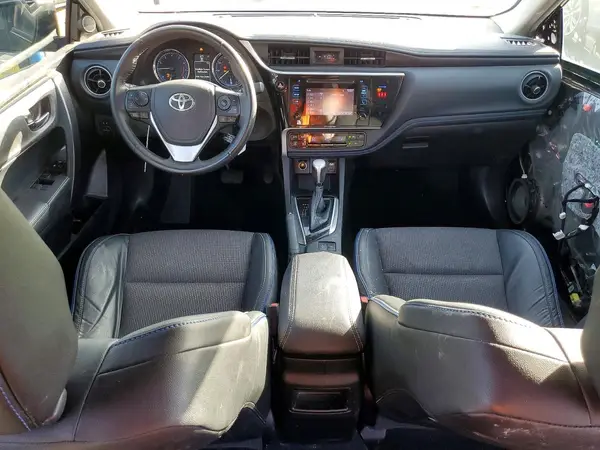 5YFBURHE2JP806673 2018 TOYOTA COROLLA - Image 8