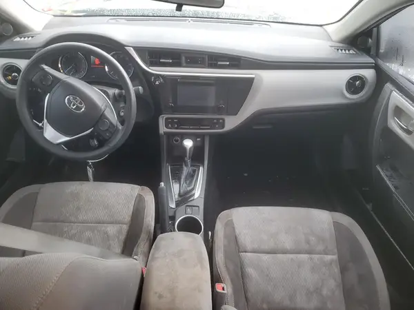 5YFBURHE2JP807533 2018 TOYOTA COROLLA - Image 8