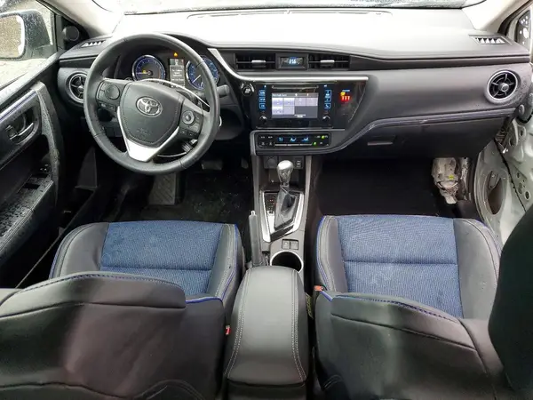 5YFBURHE2JP807628 2018 TOYOTA COROLLA - Image 8