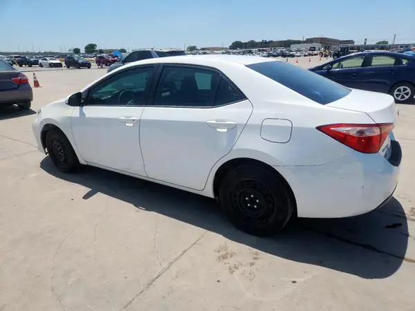 5YFBURHE2JP807970 2018 TOYOTA COROLLA - Image 2
