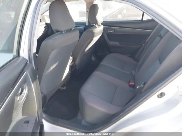 5YFBURHE2JP809833 2018 TOYOTA COROLLA - Image 8