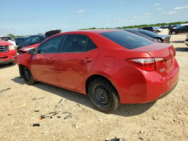 5YFBURHE2JP810609 2018 TOYOTA COROLLA - Image 2