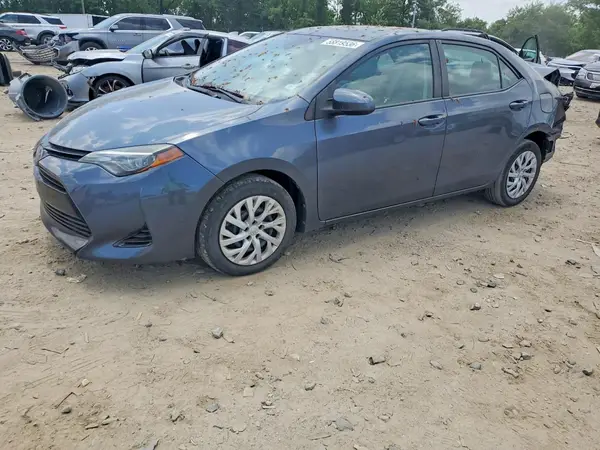 5YFBURHE2JP810920 2018 TOYOTA COROLLA - Image 1