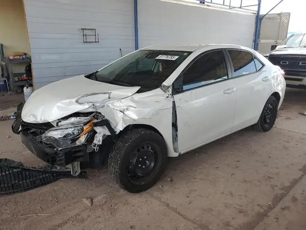5YFBURHE2JP812036 2018 TOYOTA COROLLA - Image 1
