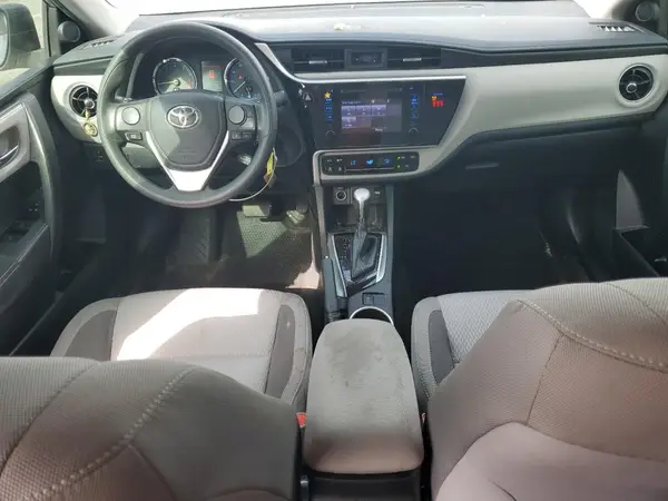 5YFBURHE2JP813302 2018 TOYOTA COROLLA - Image 8