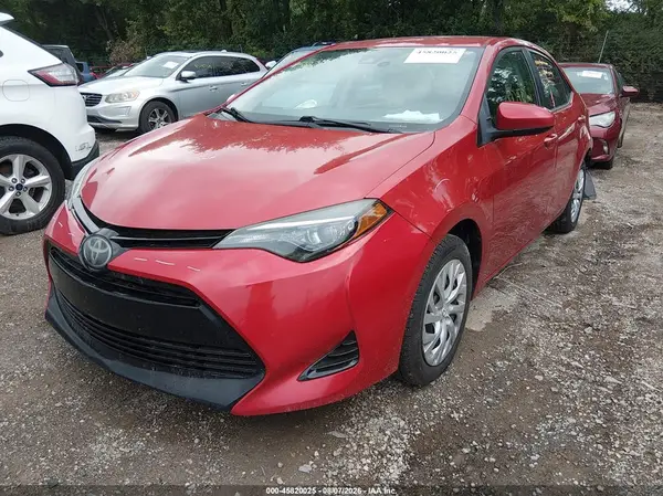 5YFBURHE2JP814904 2018 TOYOTA COROLLA - Image 2