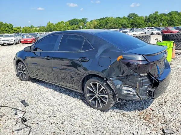 5YFBURHE2JP819178 2018 TOYOTA COROLLA - Image 2