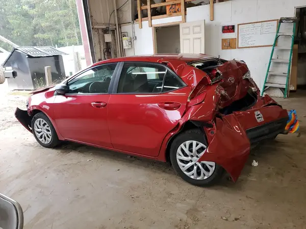 5YFBURHE2JP824901 2018 TOYOTA COROLLA - Image 2