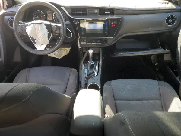 5YFBURHE2JP826244 2018 TOYOTA COROLLA - Image 8