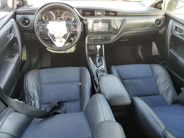5YFBURHE2JP827331 2018 TOYOTA COROLLA - Image 8