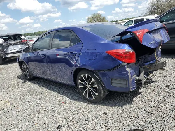 5YFBURHE2JP827720 2018 TOYOTA COROLLA - Image 2
