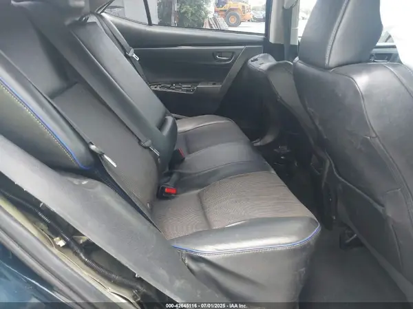 5YFBURHE2JP827989 2018 TOYOTA COROLLA - Image 8