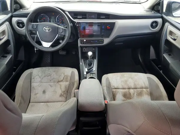 5YFBURHE2JP828060 2018 TOYOTA COROLLA - Image 8