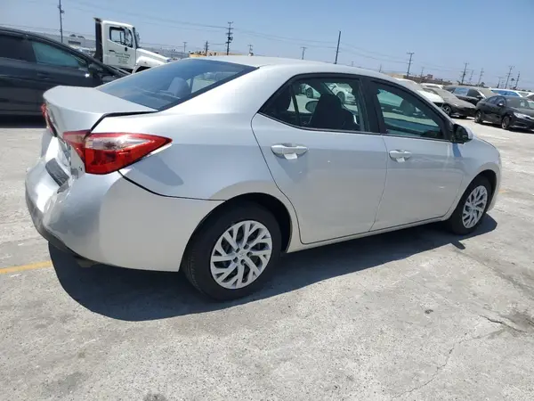2018 TOYOTA COROLLA COPART lot 66266085 auction photo 3