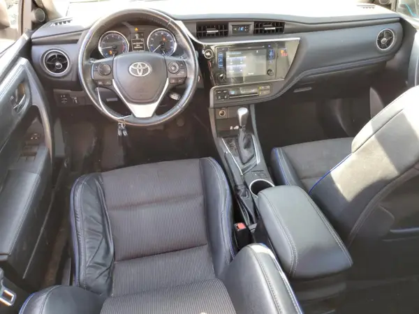 5YFBURHE2JP831458 2018 TOYOTA COROLLA - Image 8