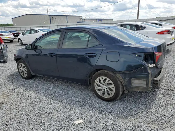 5YFBURHE2JP833291 2018 TOYOTA COROLLA - Image 2
