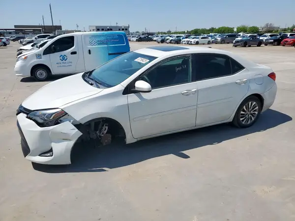 5YFBURHE2JP833761 2018 TOYOTA COROLLA - Image 1