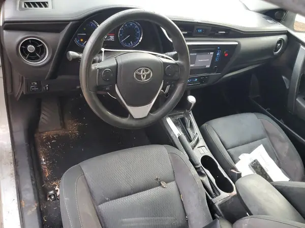 5YFBURHE2JP834943 2018 TOYOTA COROLLA - Image 8