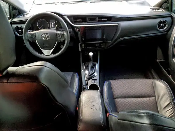 5YFBURHE2JP835364 2018 TOYOTA COROLLA - Image 8