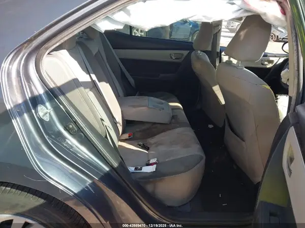 5YFBURHE2JP835901 2018 TOYOTA COROLLA - Image 8