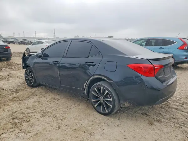 5YFBURHE2JP839348 2018 TOYOTA COROLLA - Image 2