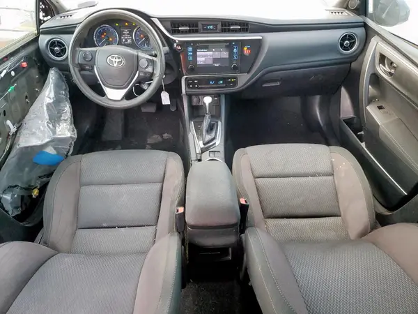 5YFBURHE2JP840788 2018 TOYOTA COROLLA - Image 8