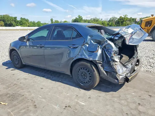 5YFBURHE2JP842282 2018 TOYOTA COROLLA - Image 2