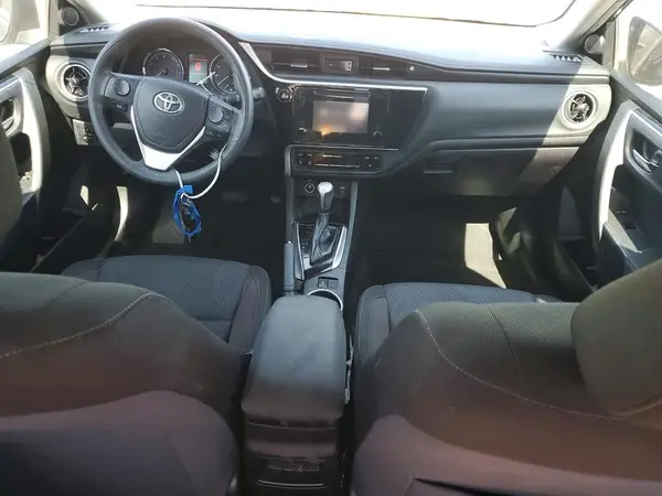5YFBURHE2JP842282 2018 TOYOTA COROLLA - Image 8