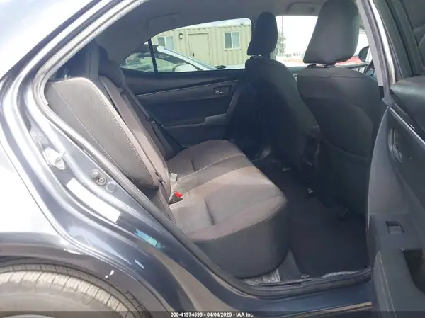 5YFBURHE2JP844419 2018 TOYOTA COROLLA - Image 8