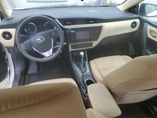 5YFBURHE2JP844887 2018 TOYOTA COROLLA - Image 8