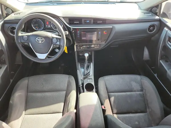5YFBURHE2JP845148 2018 TOYOTA COROLLA - Image 8