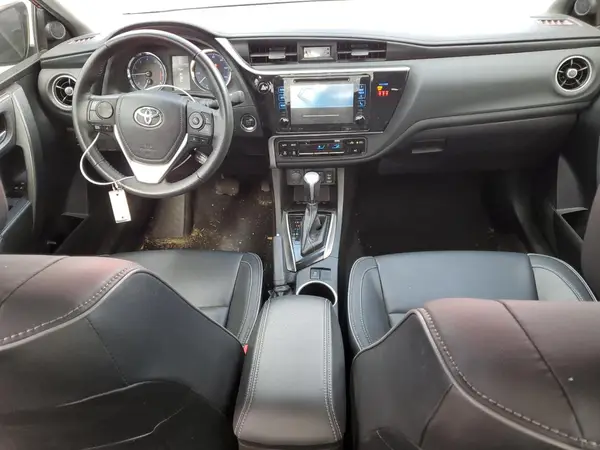 5YFBURHE2JP846462 2018 TOYOTA COROLLA - Image 8
