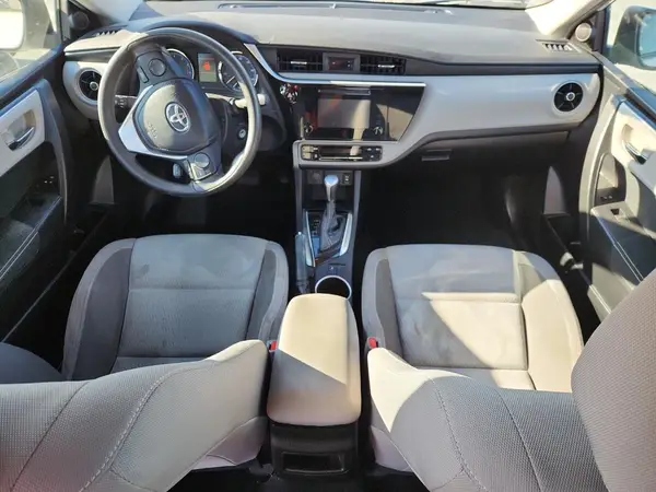 5YFBURHE2JP849801 2018 TOYOTA COROLLA - Image 8
