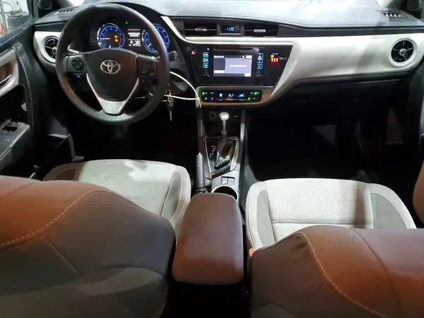 5YFBURHE2JP852536 2018 TOYOTA COROLLA - Image 8