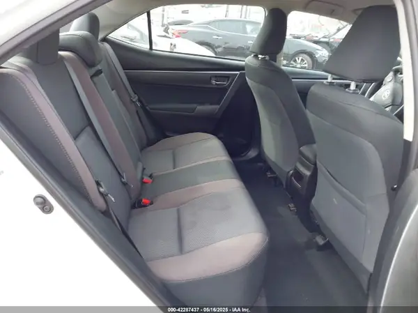 5YFBURHE2JP854769 2018 TOYOTA COROLLA - Image 8