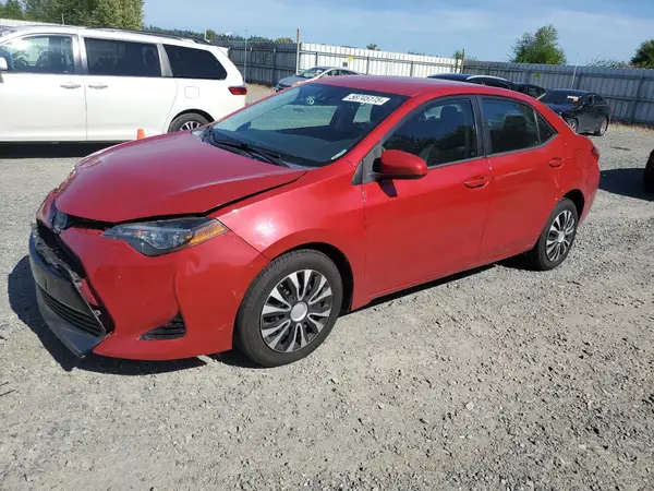 5YFBURHE2JP856053 2018 TOYOTA COROLLA - Image 1