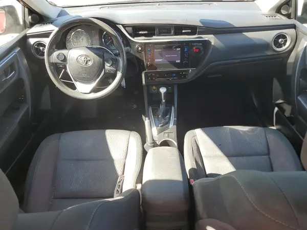5YFBURHE2JP856053 2018 TOYOTA COROLLA - Image 8