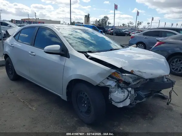 5YFBURHE2KP858502 2019 TOYOTA COROLLA - Image 1