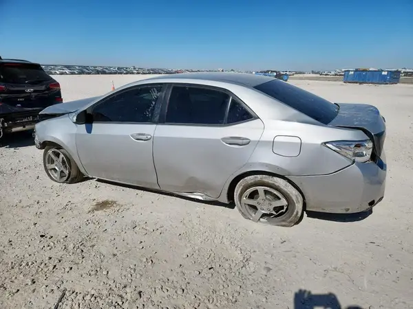 5YFBURHE2KP860167 2019 TOYOTA COROLLA - Image 2