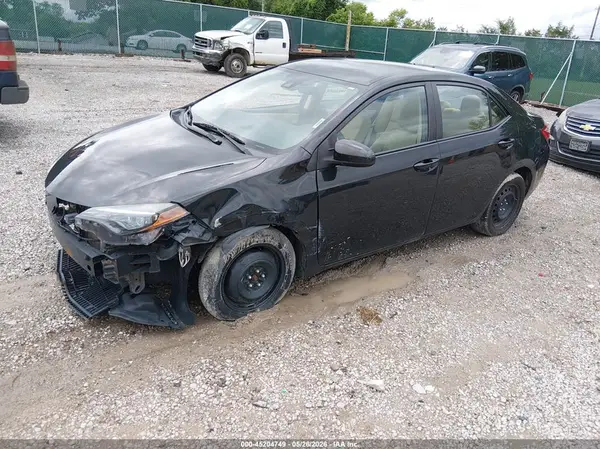 5YFBURHE2KP863053 2019 TOYOTA COROLLA - Image 2