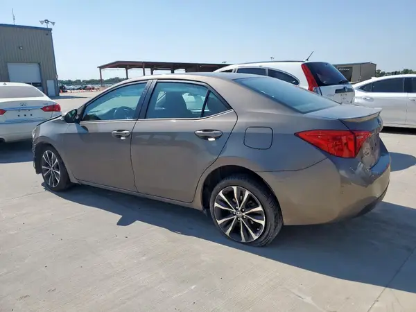 5YFBURHE2KP863084 2019 TOYOTA COROLLA - Image 2