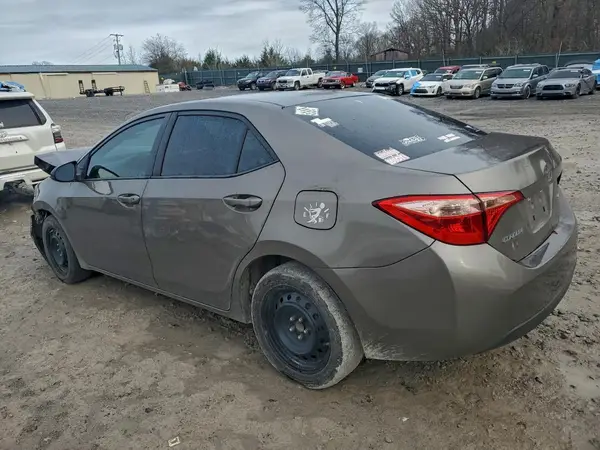 5YFBURHE2KP864476 2019 TOYOTA COROLLA - Image 2