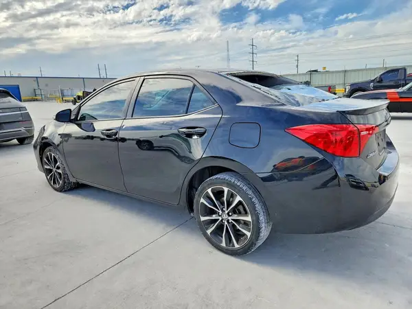 5YFBURHE2KP868866 2019 TOYOTA COROLLA - Image 2
