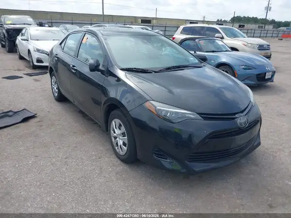 5YFBURHE2KP875929 2019 TOYOTA COROLLA - Image 1