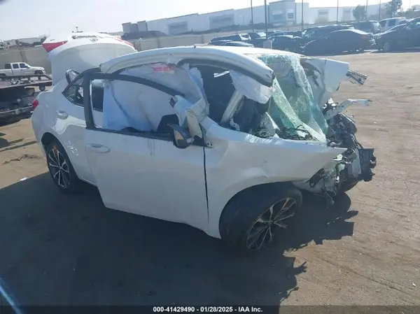 5YFBURHE2KP876756 2019 TOYOTA COROLLA - Image 1