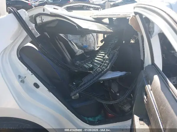 5YFBURHE2KP876756 2019 TOYOTA COROLLA - Image 8